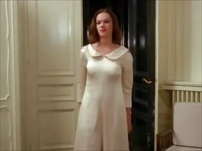 Het is zo'n verwennerij voor gratis sexfilmpjes kijken een man om een ​​slanke vriendin te neuken