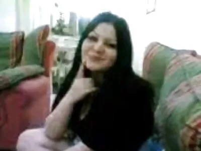 Russische babe met tatoeage op buik begint elke ochtend met  seks