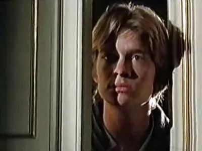 De lul van een oudere klootzak bezoekt het kontje van homo sexfilmpjes een jonge slet op hoge sokken
