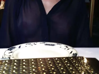 Brunette hoer kan amper zijn gigantische stuk zwarte lul inknijpen gay sexfilmpjes
