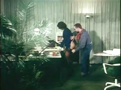 Pianoleraar geeft tiener met oma sex filmpjes dromenvanger-tatoeage een seksles