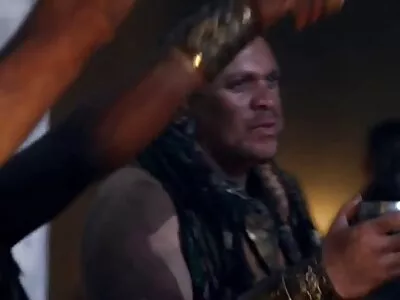 Drie meisjes, drie erotische sexfilmpjes jongens, en veel schakelen