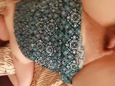 Twee Russische amateurkoppels beginnen aan groepsseks gratis sexs filmpjes in de slaapkamer