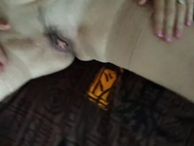 Blonde meid met grote tieten vindt free sex filmpjes het heerlijk om een ​​grote en zwarte lul te krijgen