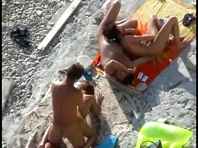 Rocco Siffredi doet auditie voor natuurlijke spannende sexfilmpjes Hongaarse schoonheid