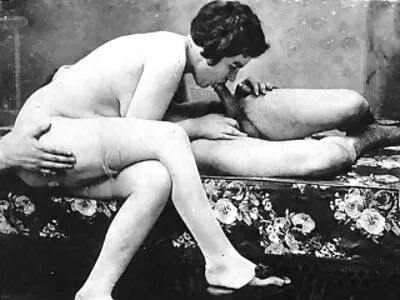Schattig Euro schatje zuigt de heerlijke pik van haar gratis sex filmpjes kijken man